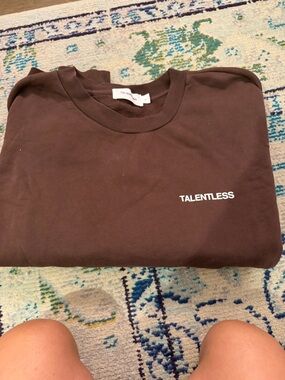 TALENTLESS Brown Logo Crewneck Sweatshirt